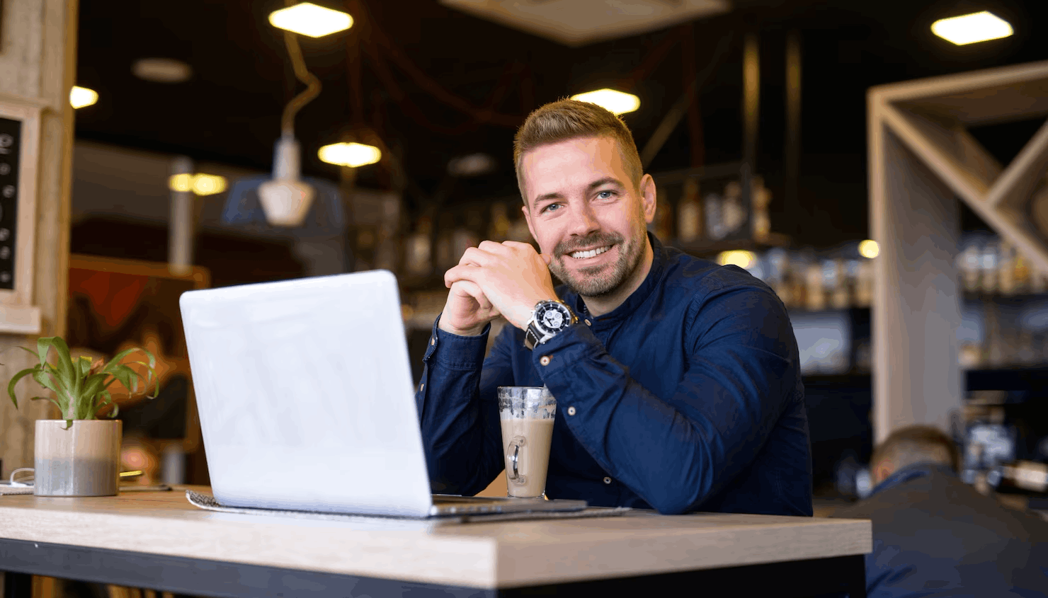 conheça as vantagens de criar seu site com a Maxisite